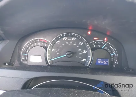 2014 Toyota Camry Le z USA, uszkodzony, nr VIN 4T1BF1FKXEU352844